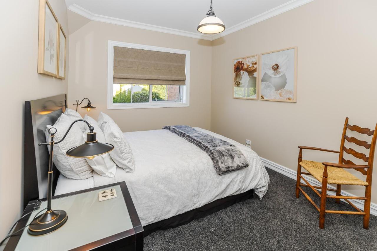 Sweet Magnolia 1 Or 2 Bedroom Suite St Kilda Cambridge With Complimentary Continental Breakfast المظهر الخارجي الصورة